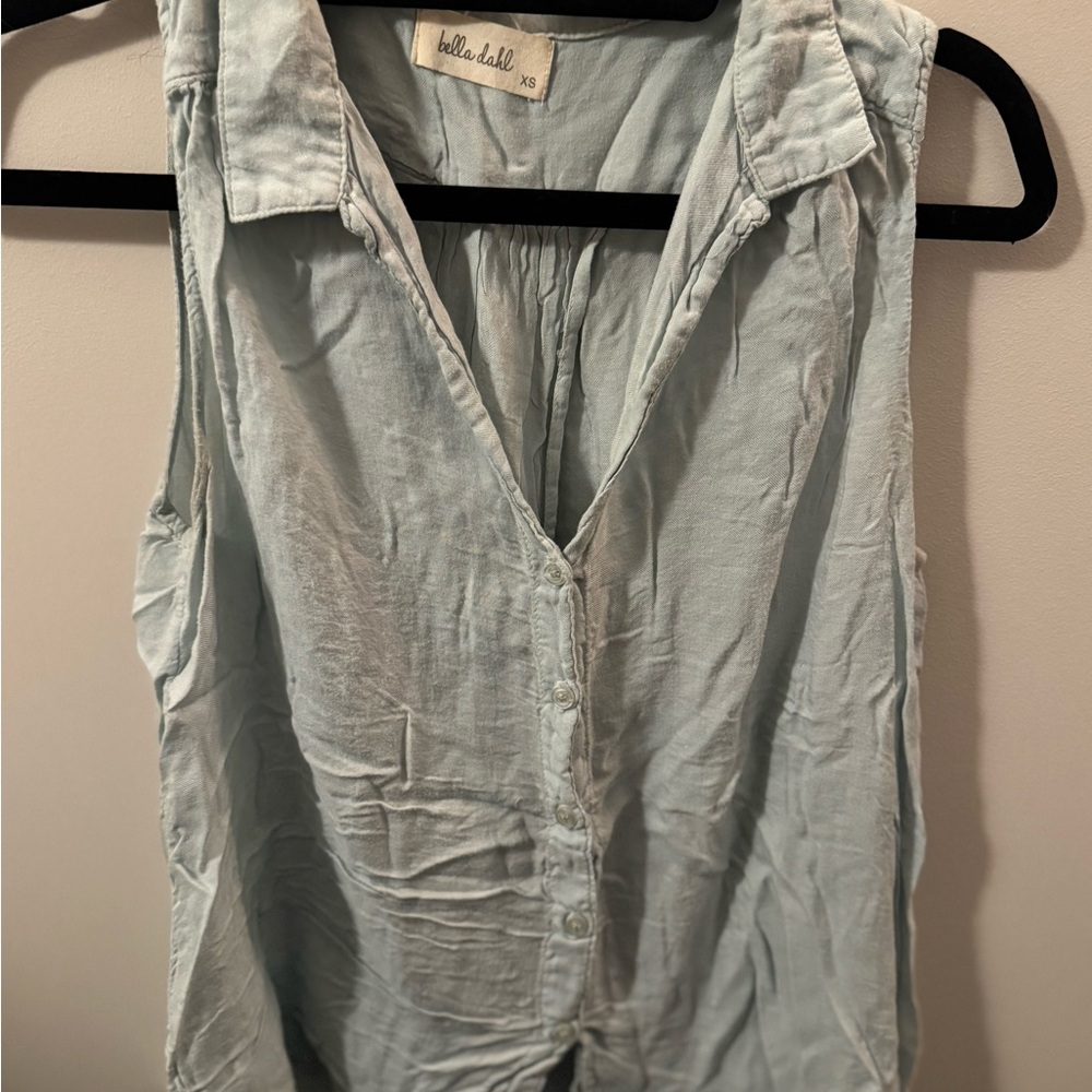 Bella Dahl Sky Blue Sleeveless Button Down Shirt